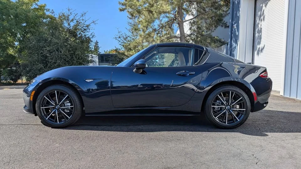 2025 Mazda ND MX-5 Miata - Image 8 of 8