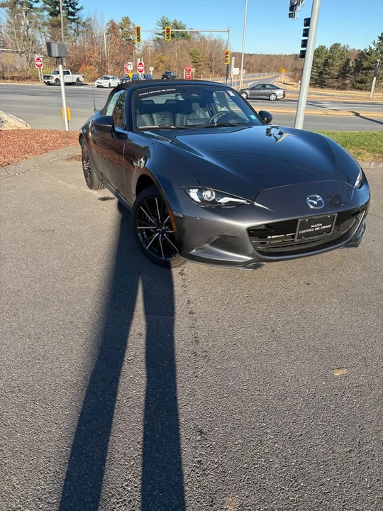 2025 Mazda ND MX-5 Miata - Image 8 of 10