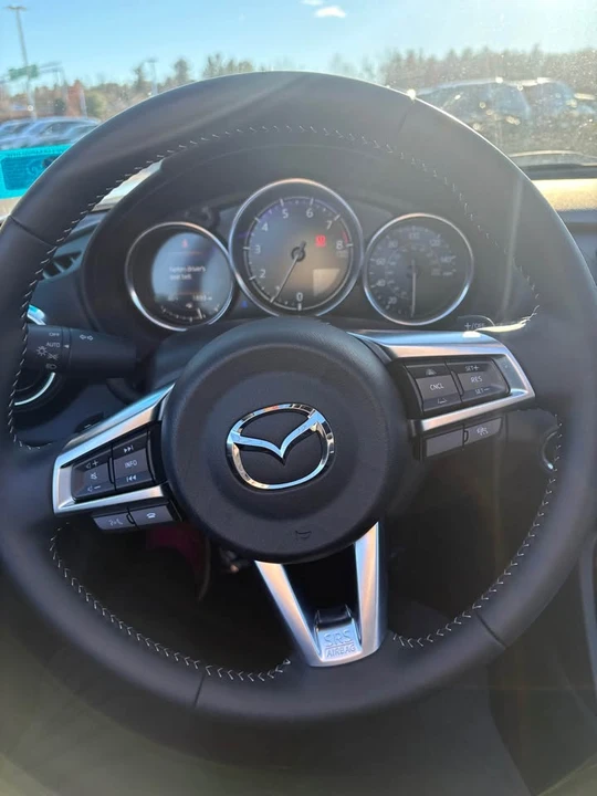 2025 Mazda ND MX-5 Miata - Image 2 of 10