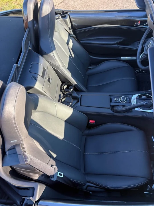 2025 Mazda ND MX-5 Miata - Image 7 of 10