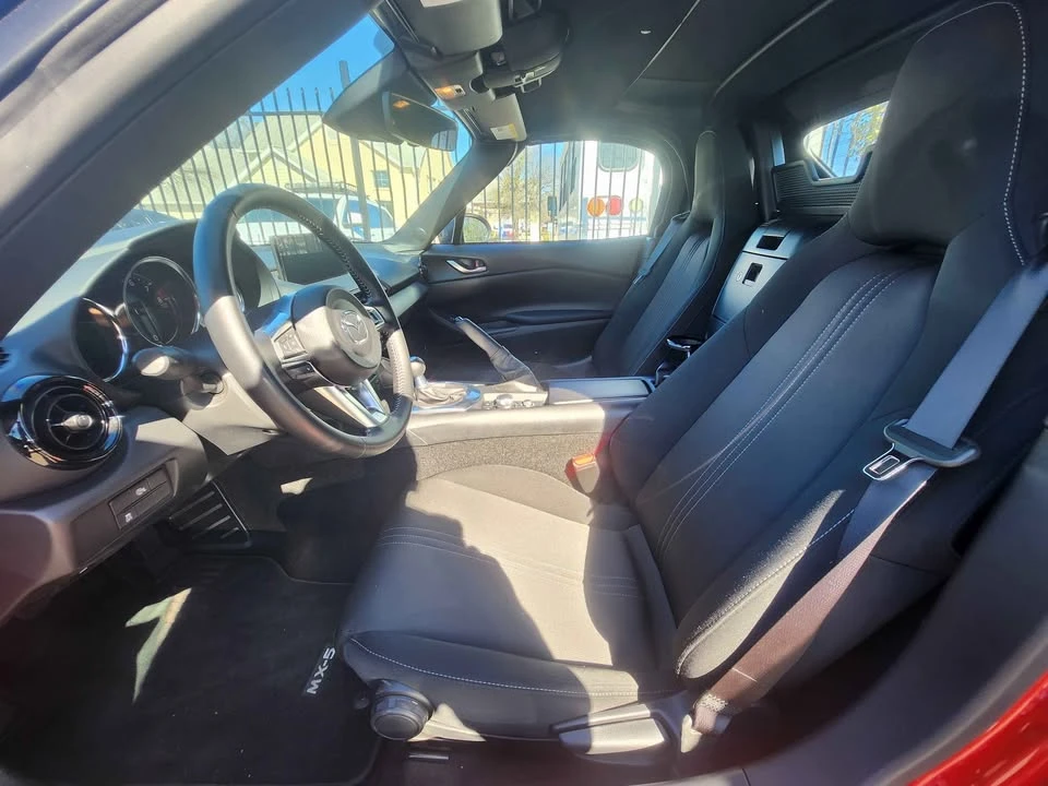 2025 Mazda ND MX-5 Miata - Image 4 of 5