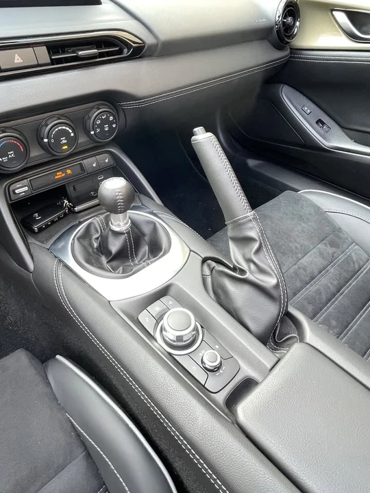 2025 Mazda ND MX-5 Miata - Image 10 of 11