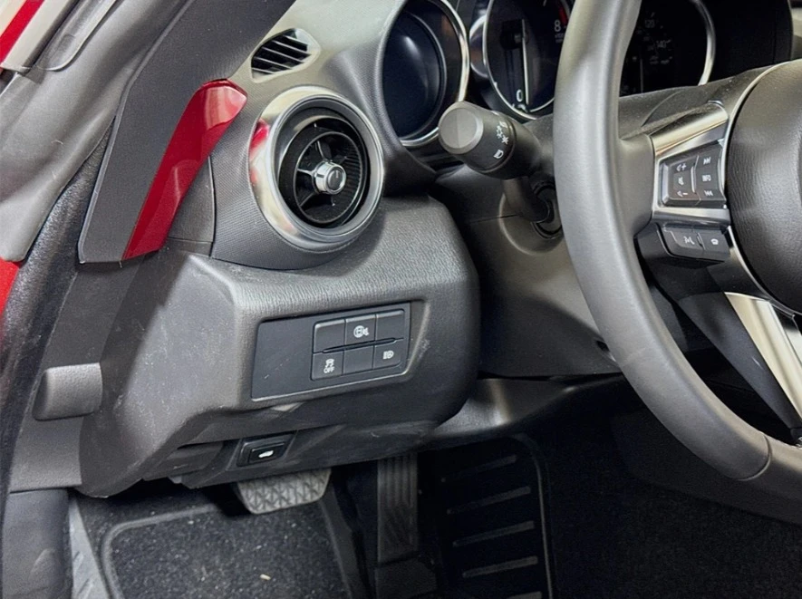 2025 Mazda ND MX-5 Miata - Image 8 of 18