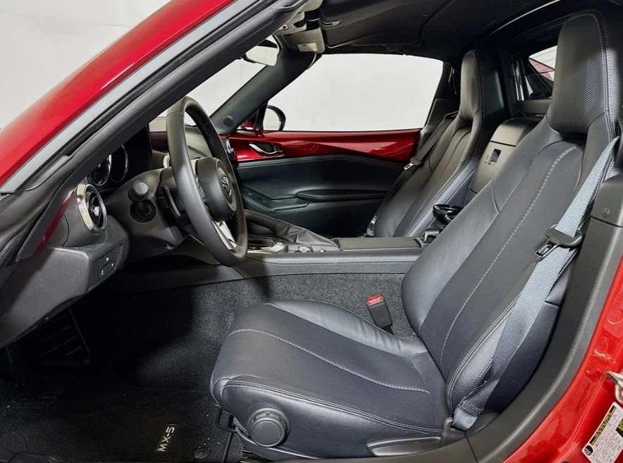 2025 Mazda ND MX-5 Miata - Image 14 of 18