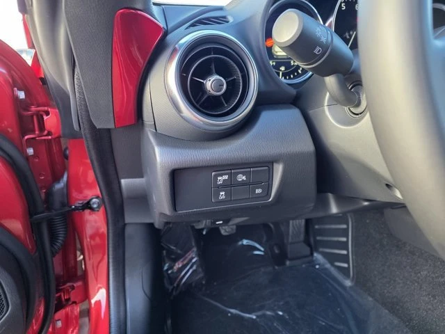 2025 Mazda ND MX-5 Miata - Image 16 of 19