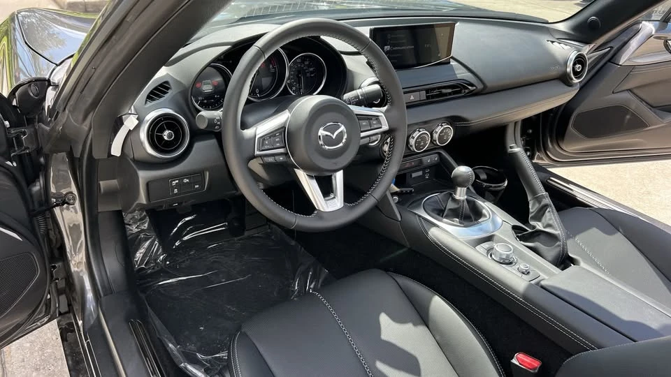 2025 Mazda ND MX-5 Miata - Image 6 of 7