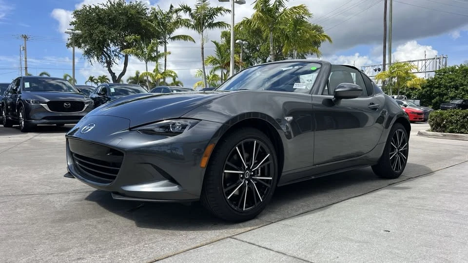 2025 Mazda ND MX-5 Miata - Image 4 of 7