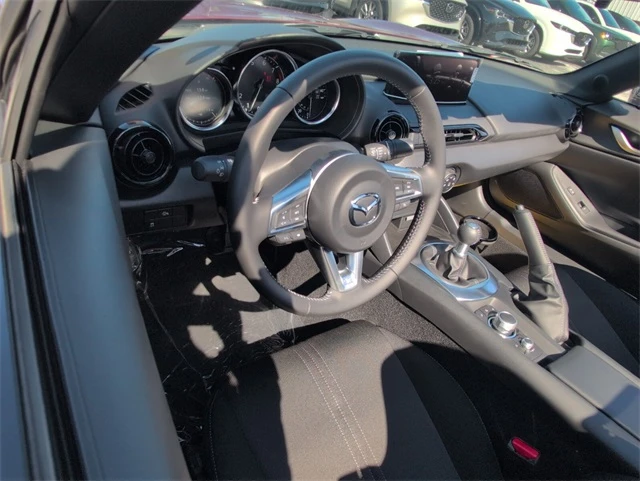 2025 Mazda ND MX-5 Miata - Image 5 of 9