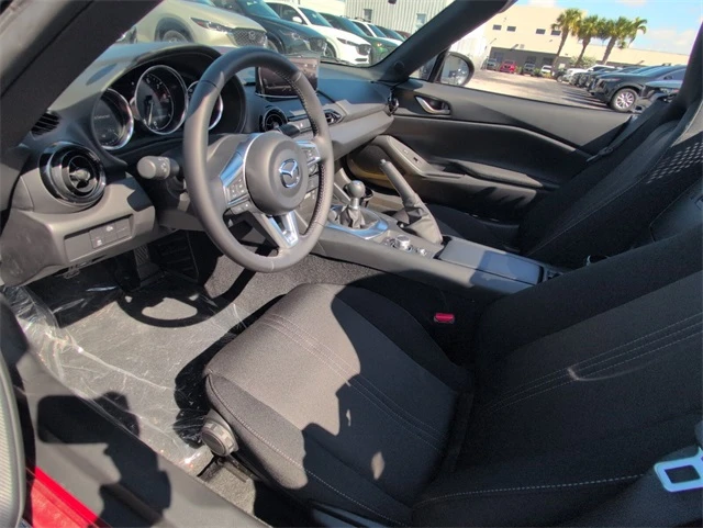 2025 Mazda ND MX-5 Miata - Image 4 of 9