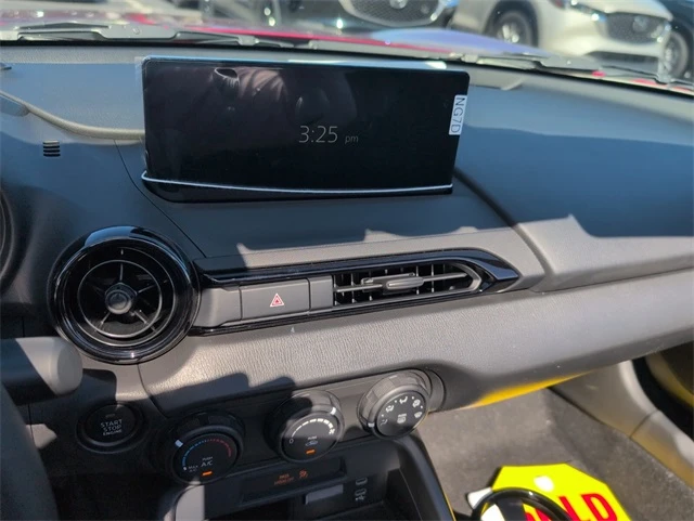 2025 Mazda ND MX-5 Miata - Image 7 of 9