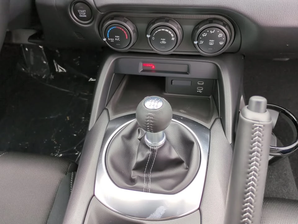 2025 Mazda ND MX-5 Miata - Image 9 of 11