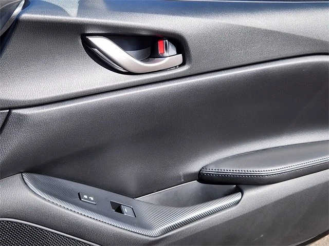 2025 Mazda ND MX-5 Miata - Image 15 of 19