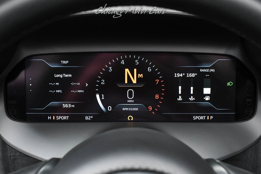 2025 McLaren 750S Spider - Image 12 of 31