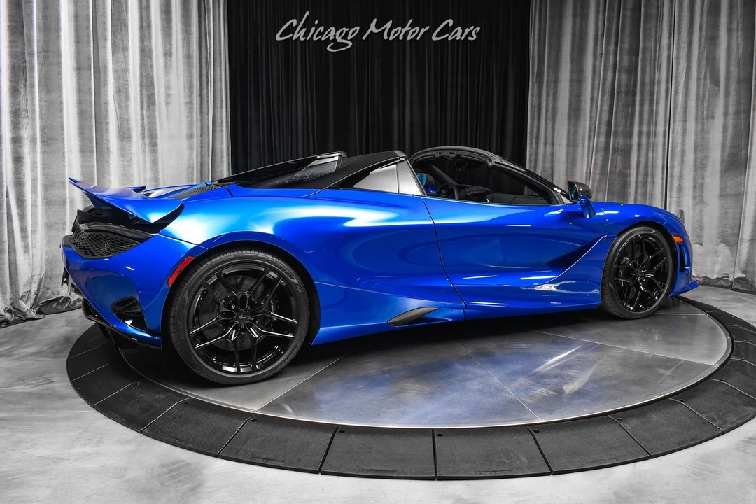 2025 McLaren 750S Spider - Image 5 of 31