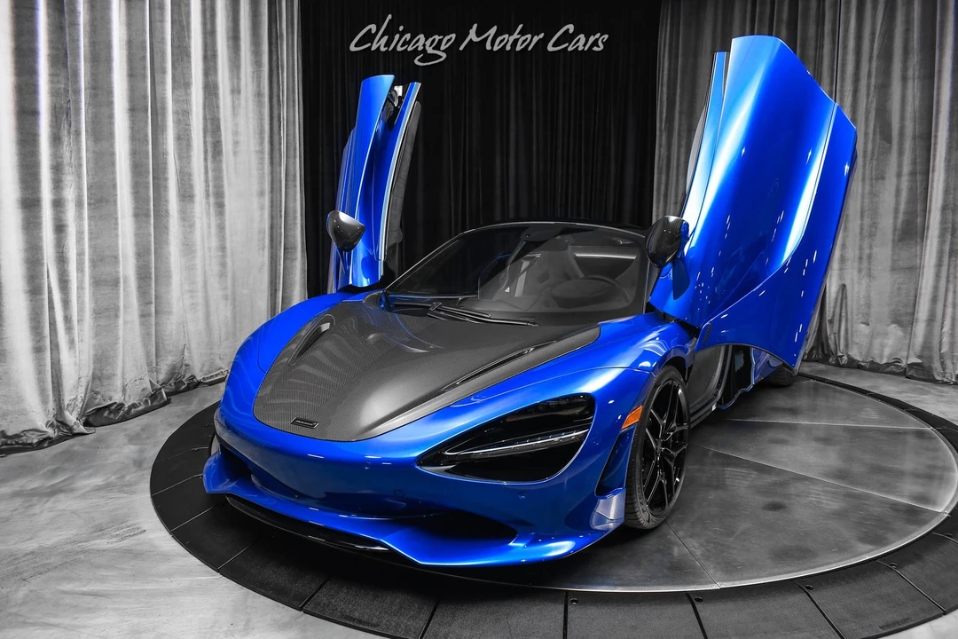 2025 McLaren 750S Spider - Image 2 of 31