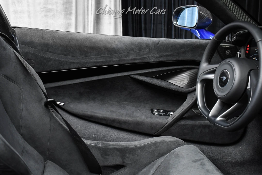 2025 McLaren 750S Spider - Image 25 of 31