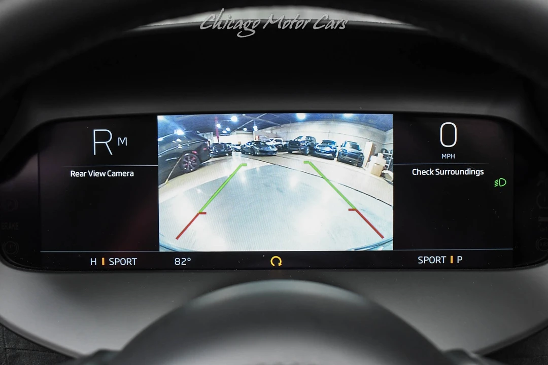 2025 McLaren 750S Spider - Image 14 of 31