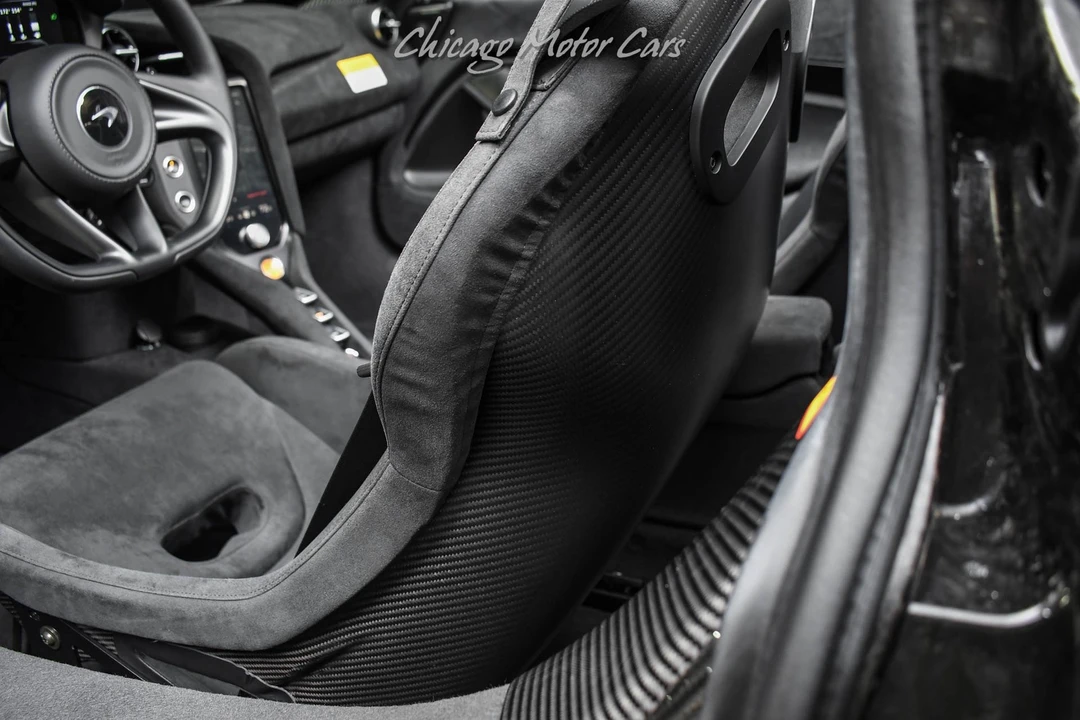 2025 McLaren 750S Spider - Image 21 of 31