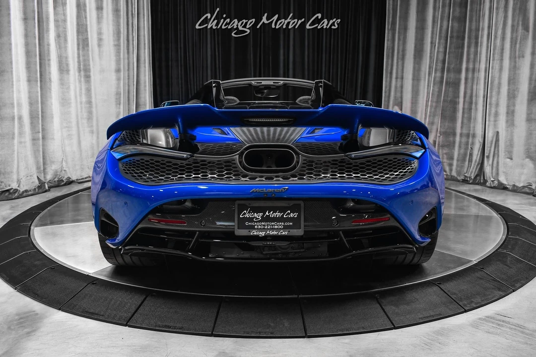 2025 McLaren 750S Spider - Image 4 of 31