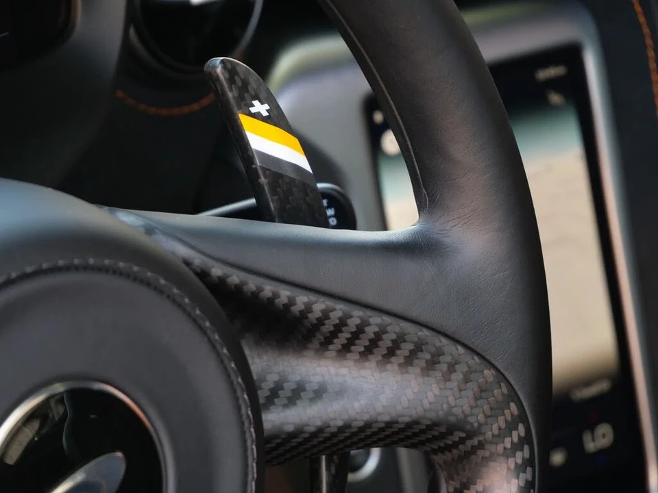 2025 McLaren 750S Coupe - Image 12 of 28