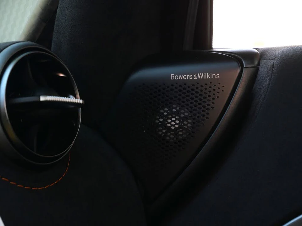 2025 McLaren 750S Coupe - Image 21 of 28