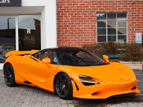 2025 McLaren 750S Coupe