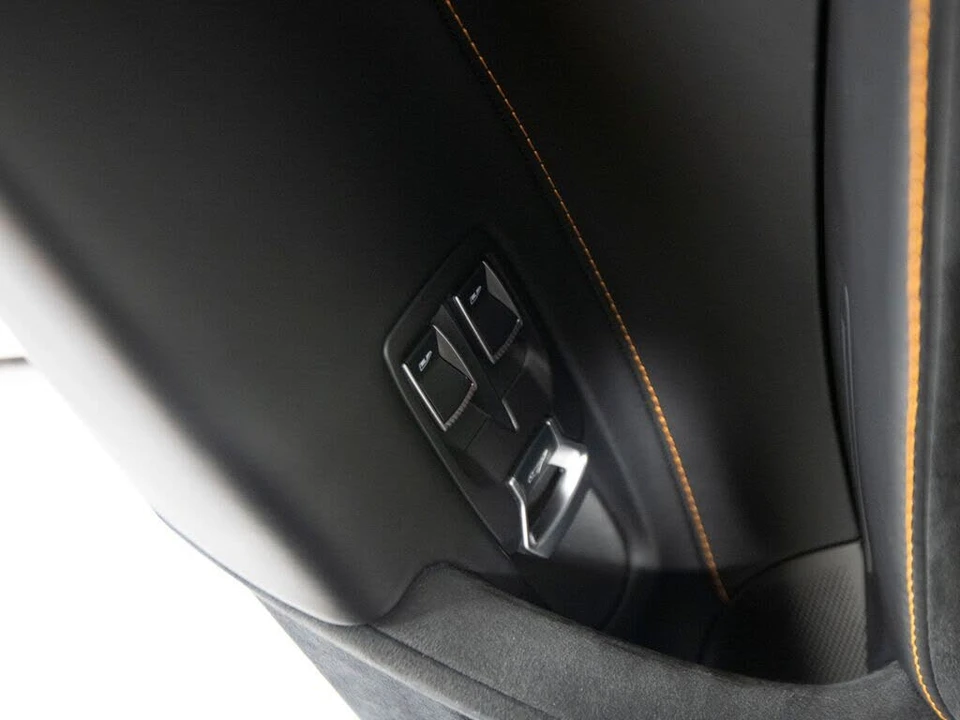 2025 McLaren 750S Coupe - Image 12 of 31