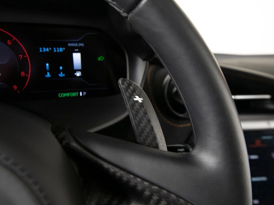 2025 McLaren 750S Coupe - Image 17 of 31