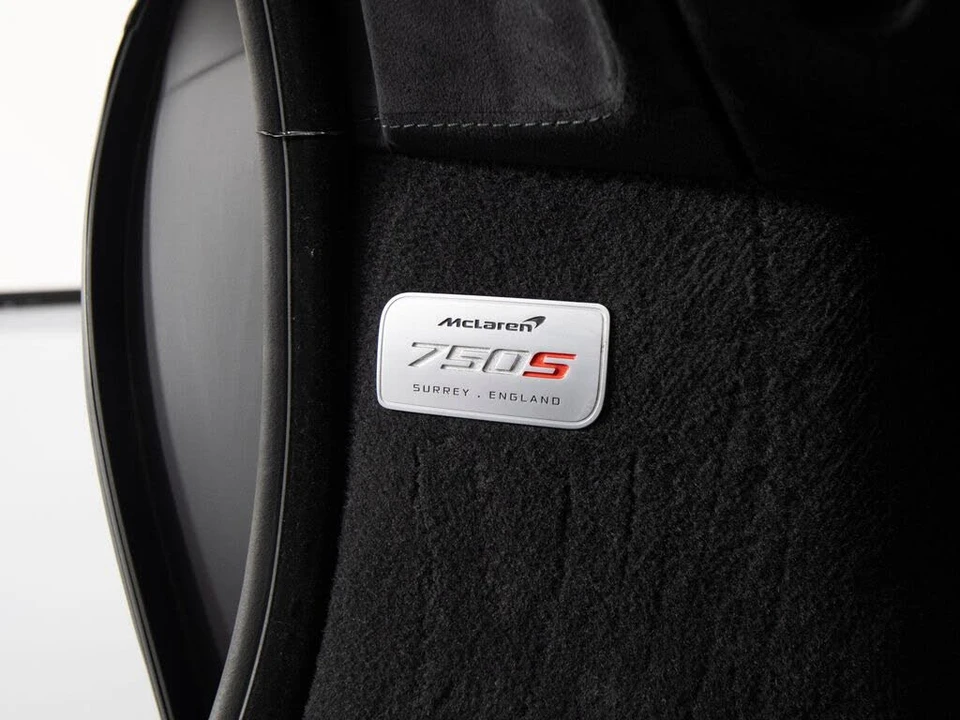 2025 McLaren 750S Coupe - Image 24 of 31