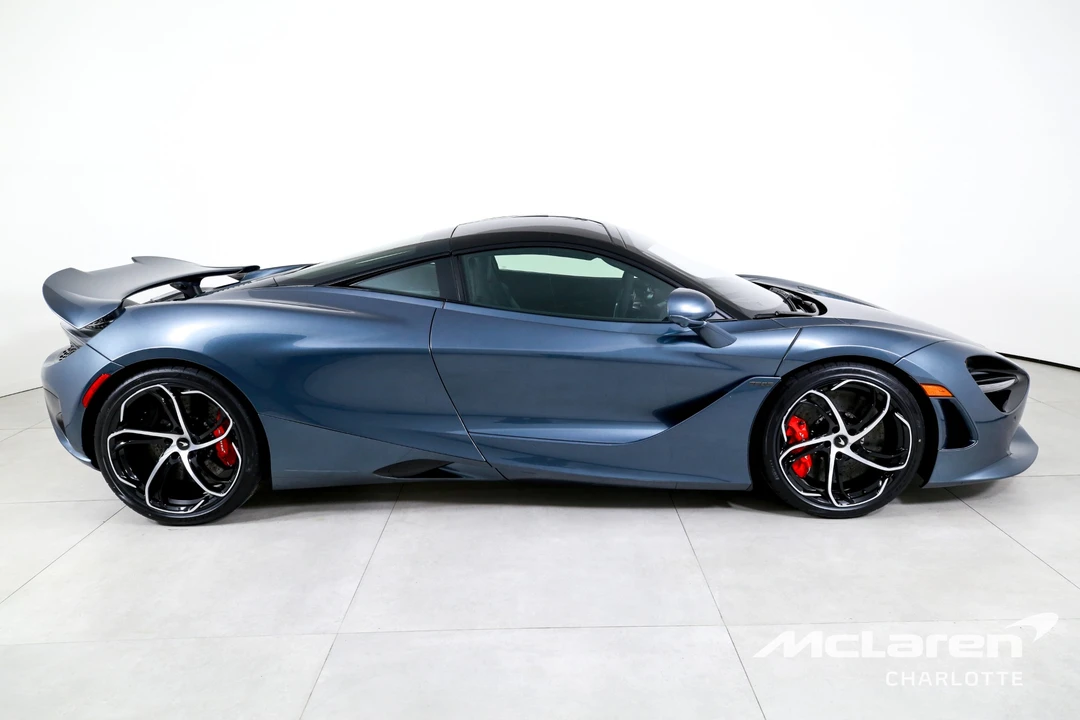 2025 McLaren 750S Coupe - Image 10 of 30