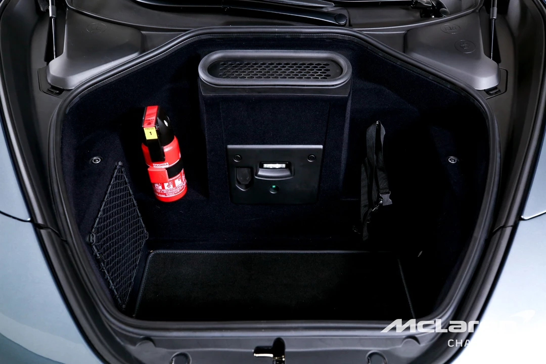 2025 McLaren 750S Coupe - Image 16 of 30