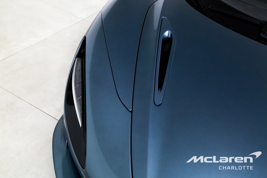 2025 McLaren 750S Coupe - Image 29 of 30