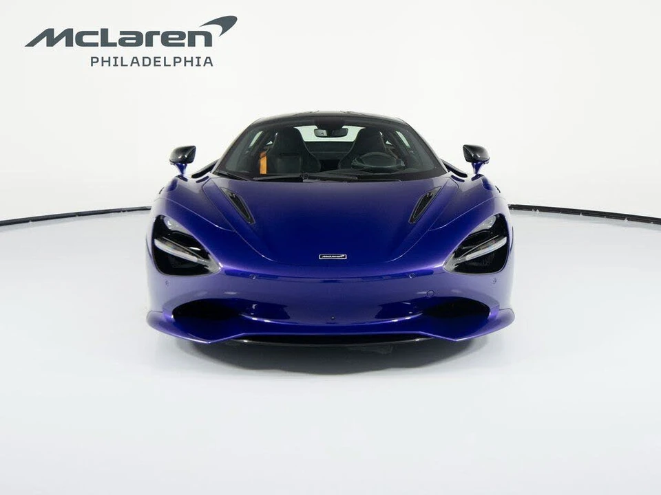 2025 McLaren 750S Coupe - Image 2 of 31