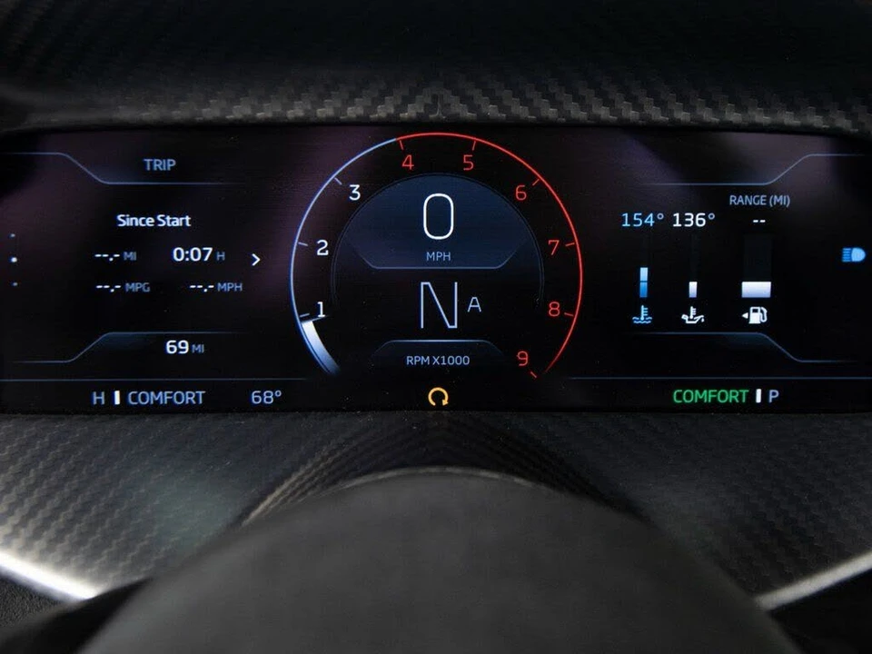 2025 McLaren 750S Coupe - Image 17 of 31