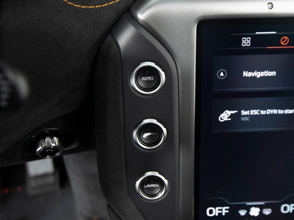 2025 McLaren 750S Coupe - Image 20 of 31