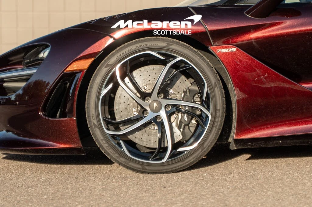 2025 McLaren 750S Coupe - Image 18 of 29