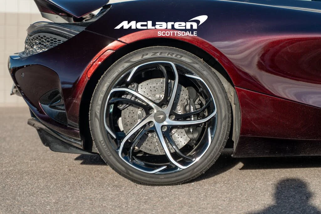 2025 McLaren 750S Coupe - Image 20 of 29