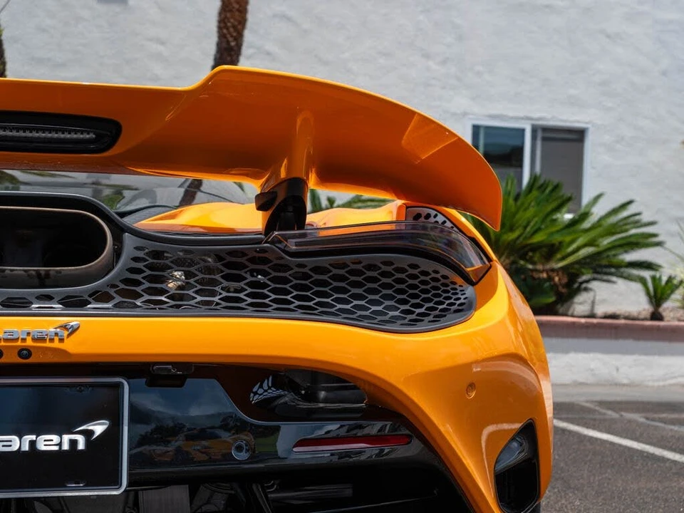 2025 McLaren 750S Coupe - Image 25 of 26