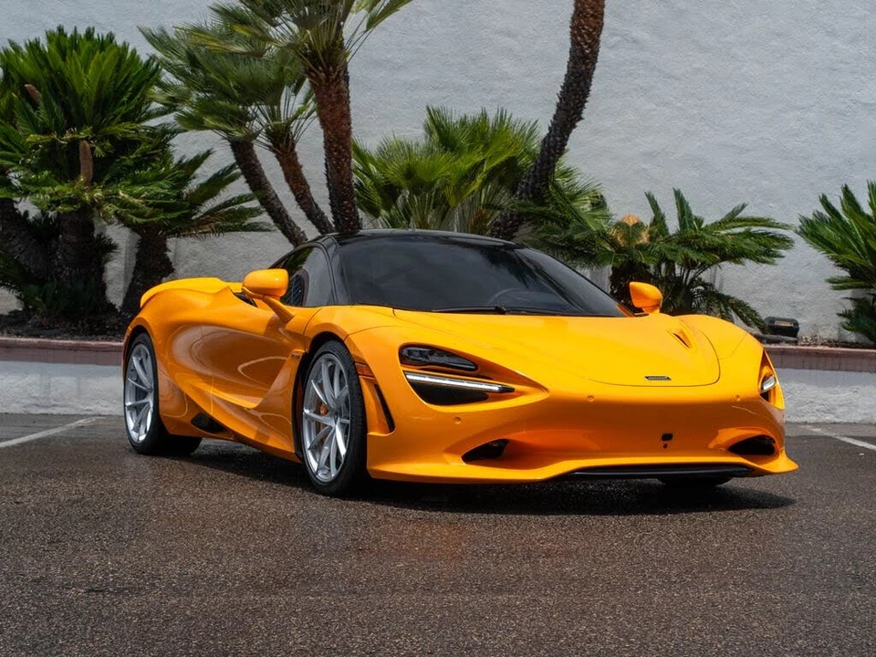 2025 McLaren 750S Coupe - Image 22 of 26