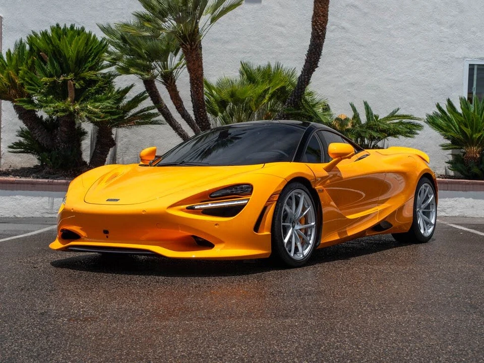 2025 McLaren 750S Coupe - Image 21 of 26