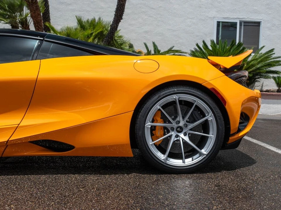 2025 McLaren 750S Coupe - Image 20 of 26