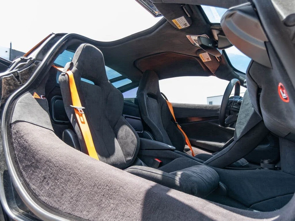 2025 McLaren 750S Coupe - Image 11 of 26