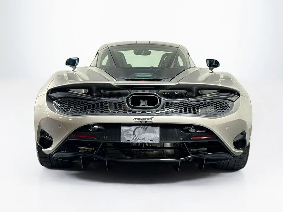 2025 McLaren 750S Coupe - Image 4 of 26