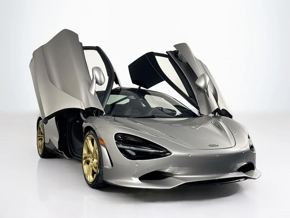 2025 McLaren 750S Coupe - Image 20 of 26