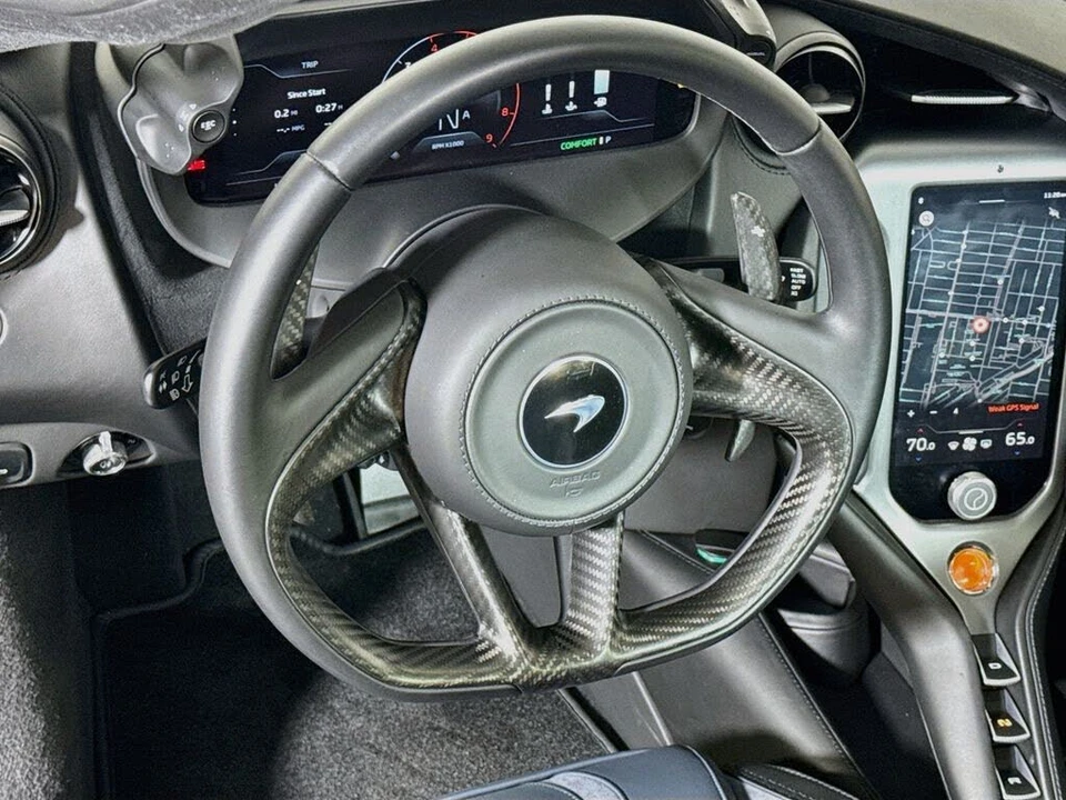 2025 McLaren 750S Coupe - Image 10 of 26