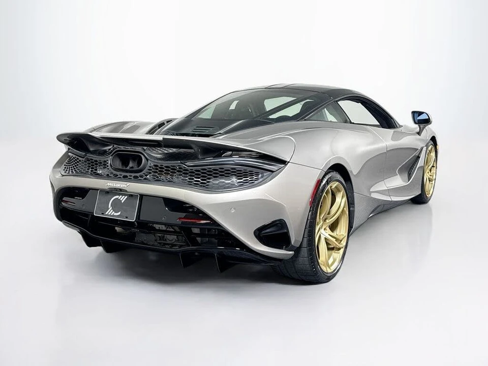 2025 McLaren 750S Coupe - Image 5 of 26