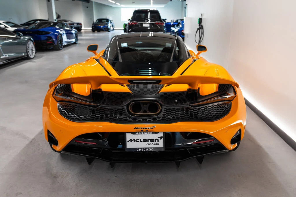 2025 McLaren 750S Coupe - Image 24 of 31