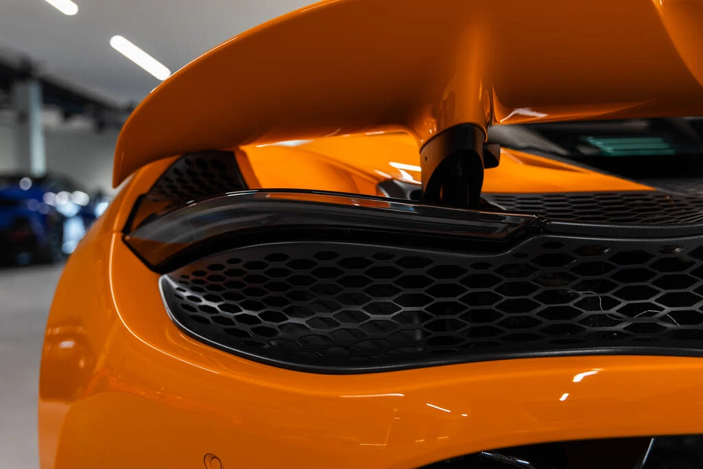 2025 McLaren 750S Coupe - Image 11 of 31