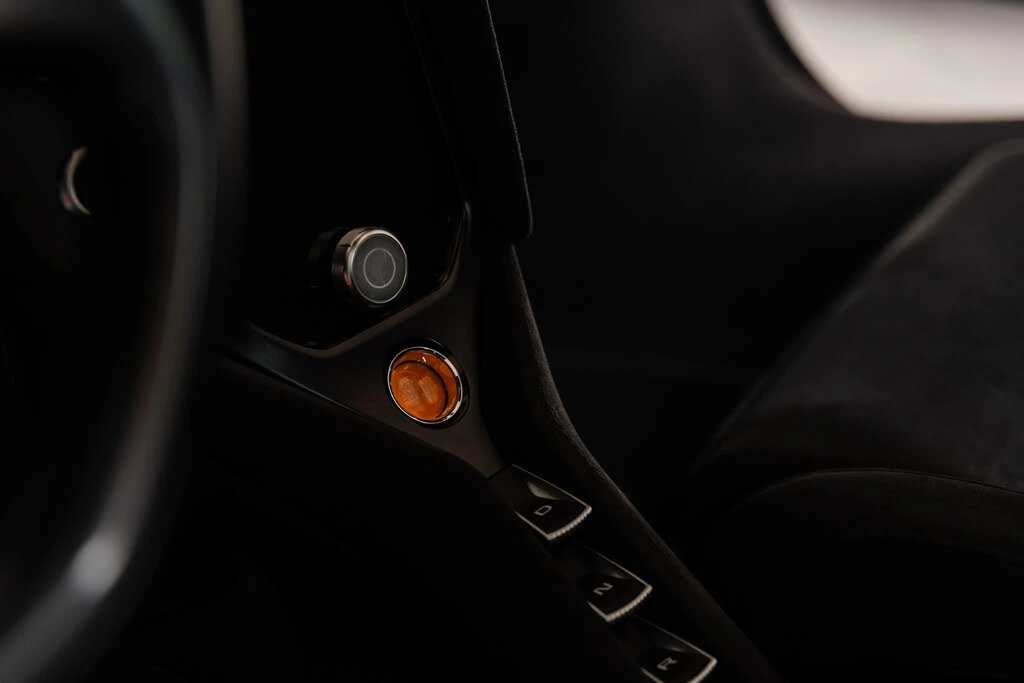 2025 McLaren 750S Coupe - Image 31 of 31