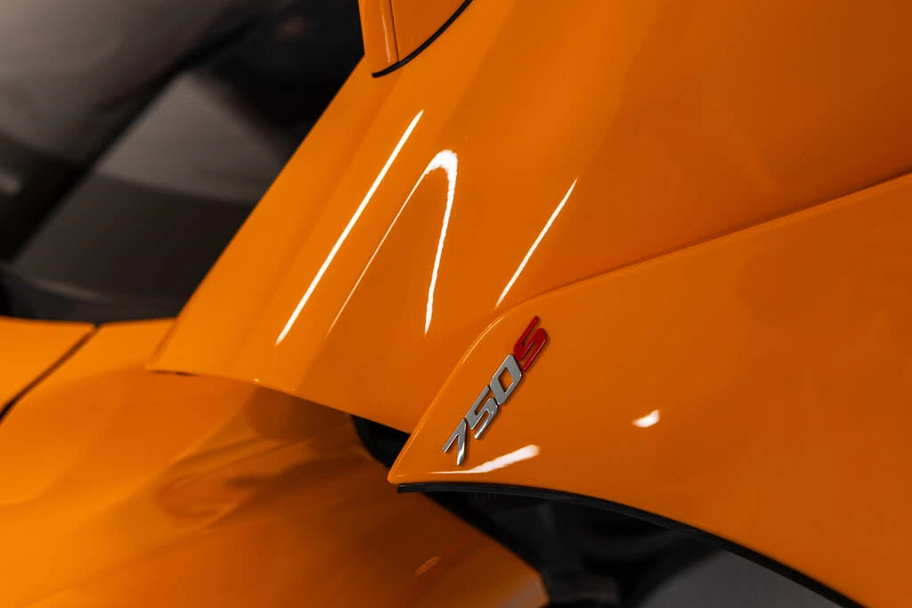 2025 McLaren 750S Coupe - Image 12 of 31